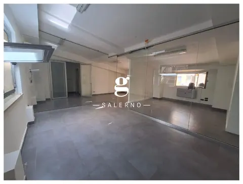 Ufficio in Corso Vittorio Emanuele, Salerno (SA)