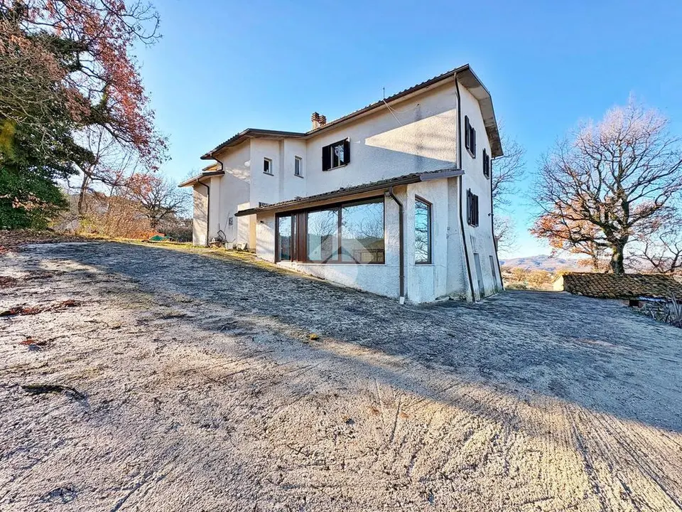 Casa semindipendente in vendita a Gualdo Tadino