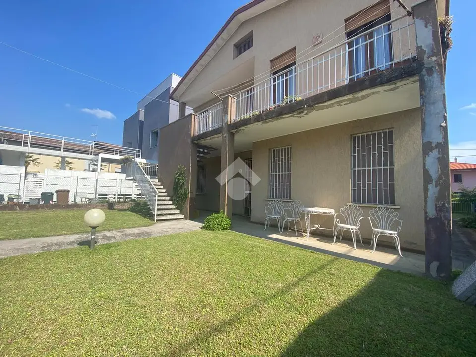 Casa indipendente in vendita a Albignasego