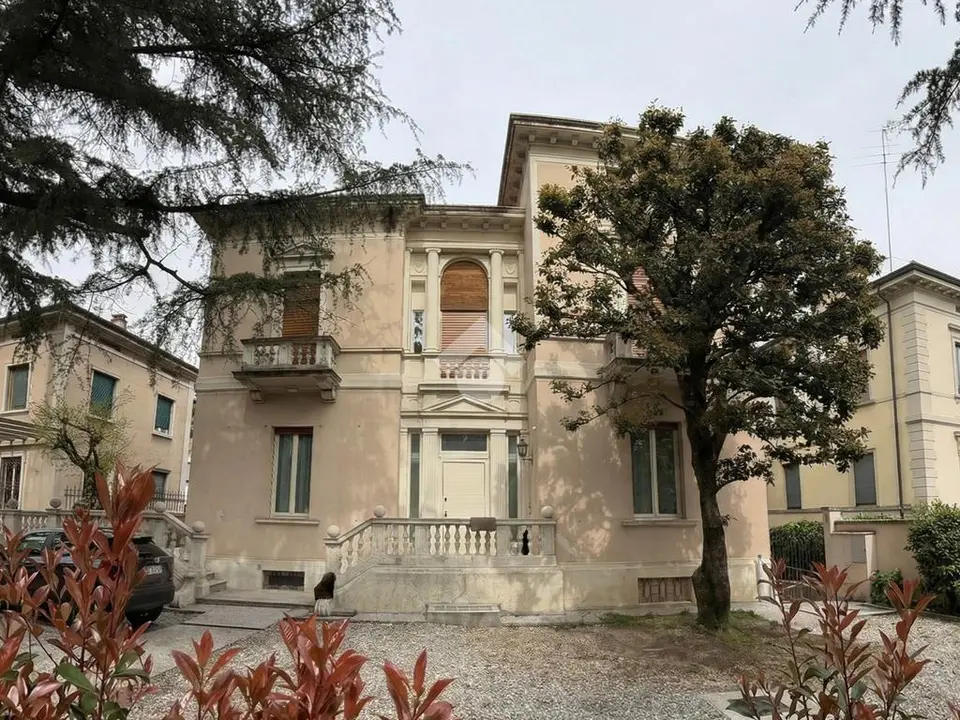 Trilocale in vendita a Brescia