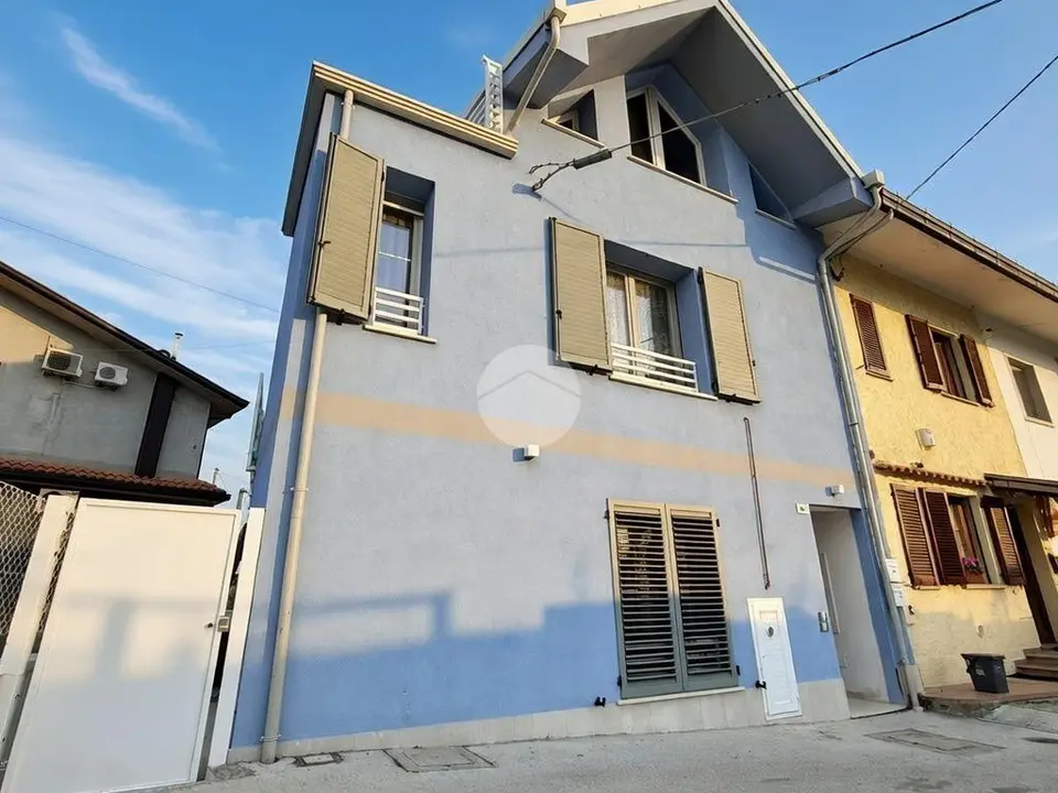 Casa indipendente in vendita a Misano Adriatico