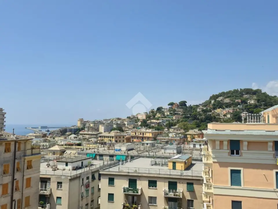 6 locali in vendita a Genova