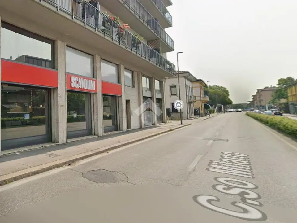 Box / posti auto in vendita a Verona
