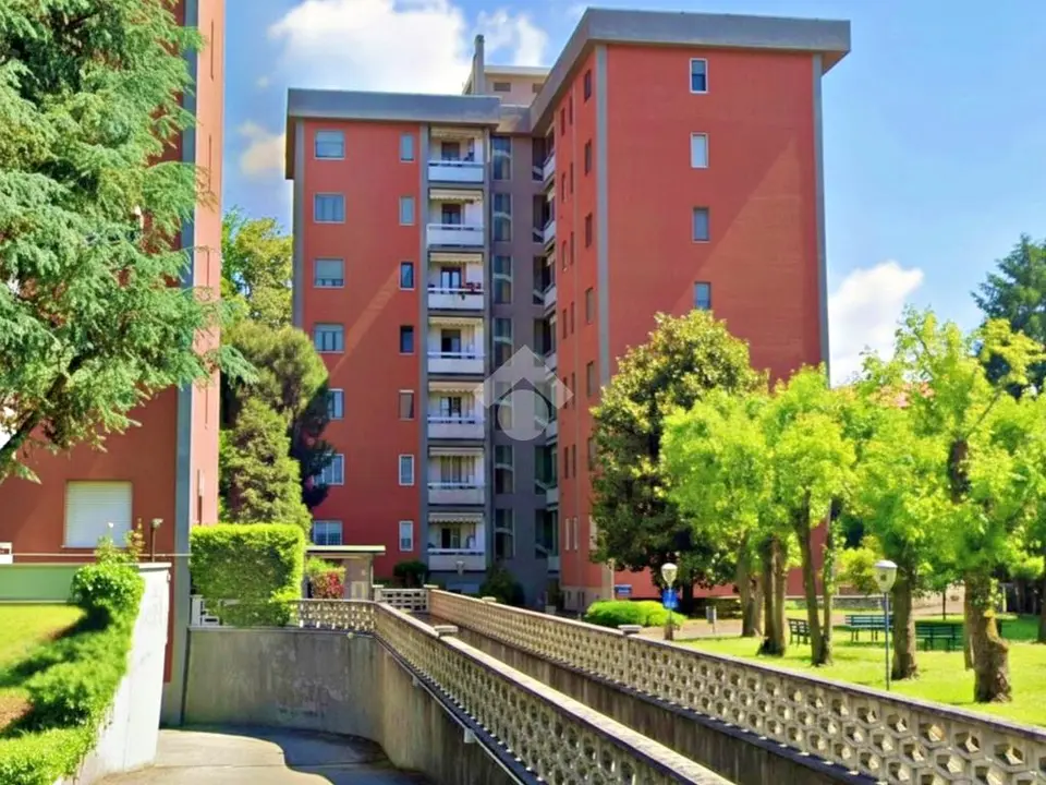 Trilocale in affitto a Peschiera Borromeo