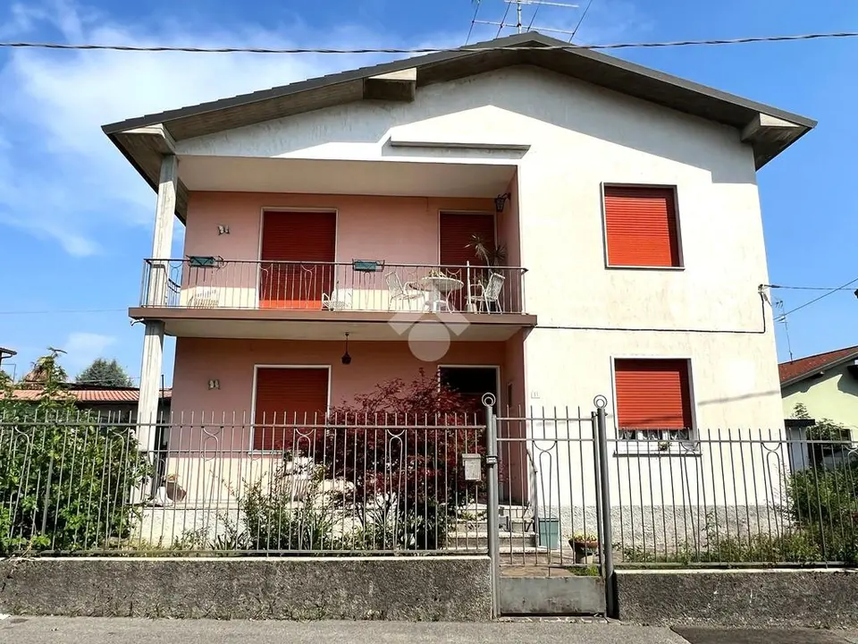 Villa singola in vendita a Adro