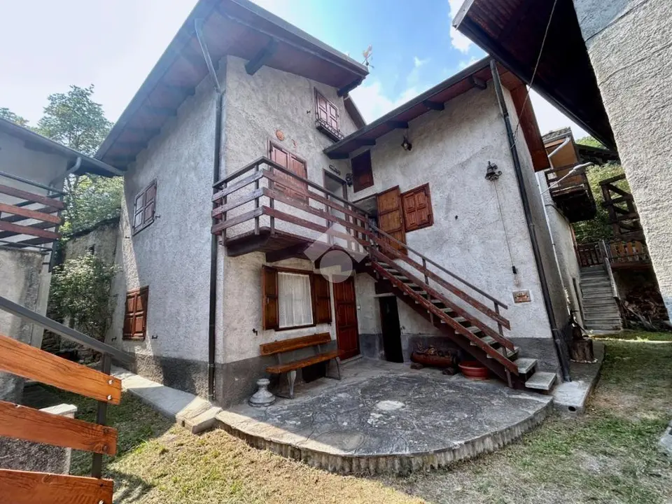Casa semindipendente in vendita a Condove