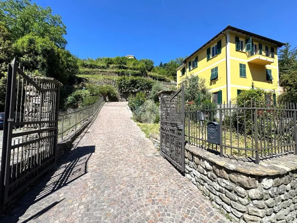 Trilocale in vendita a Serra Riccò