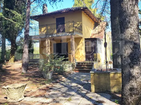 Casa Indipendente in Val di Chiascio  snc , Gubbio (PG)