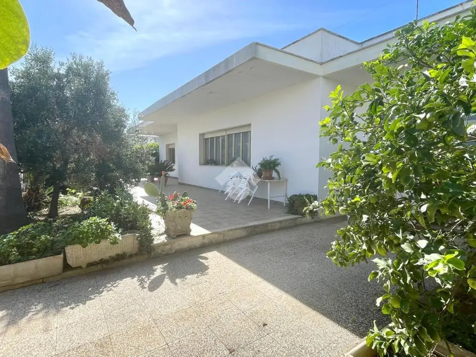 Villa singola in vendita a Racale