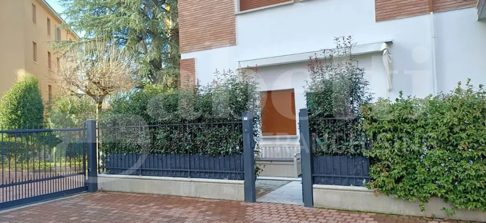 Appartamento in Via Crocioni  7, Bologna (BO)