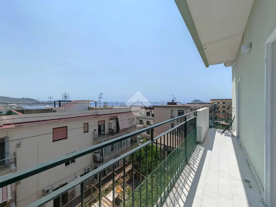 Quadrilocale in affitto a Pozzuoli
