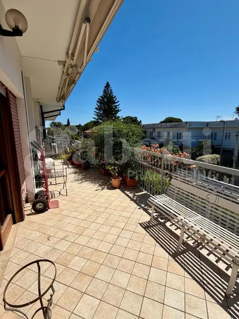 Appartamento in Viale Giunone 37, Palermo (PA)
