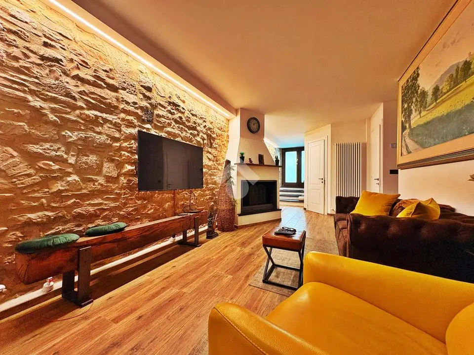 Casa semindipendente in vendita a Gualdo Tadino