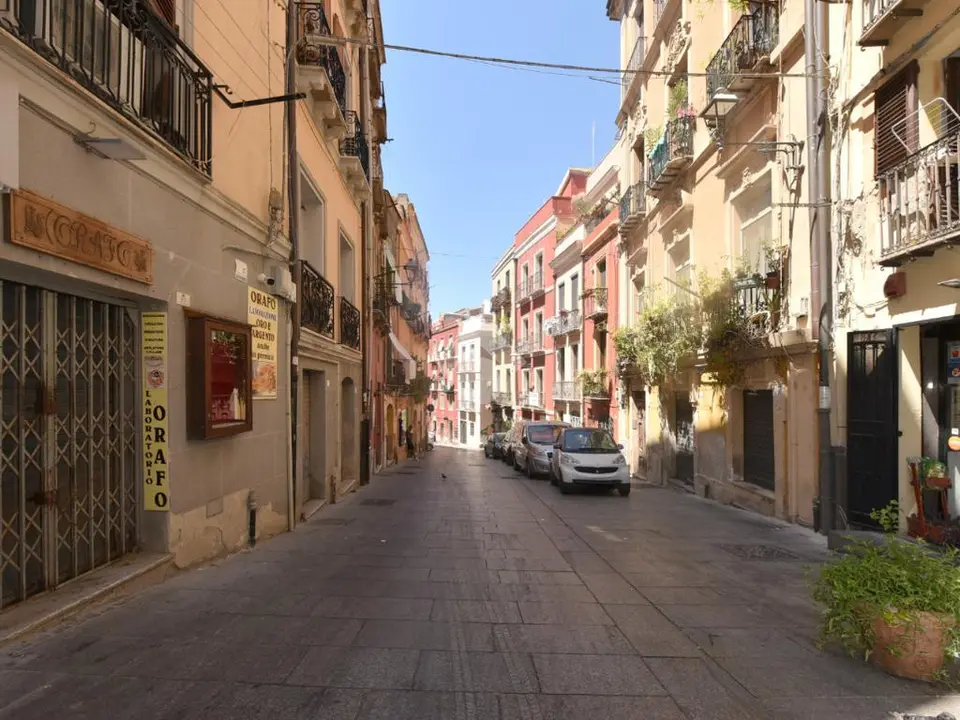 Quadrilocale in vendita a Cagliari