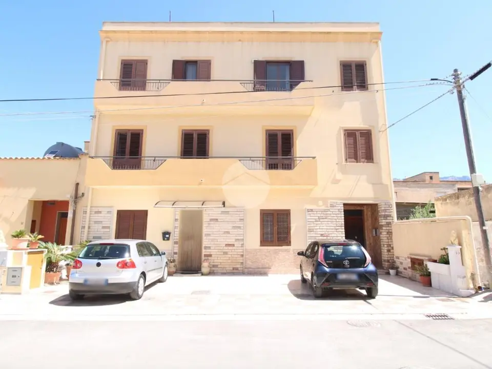 Quadrilocale in affitto a Trapani