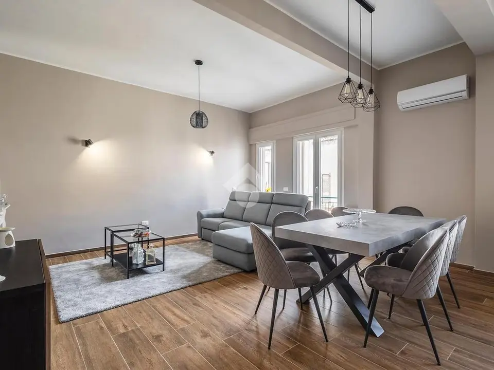 Trilocale in vendita a Villa San Giovanni