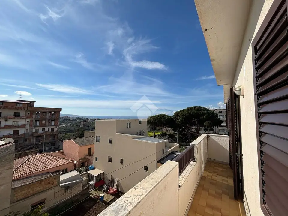 Quadrilocale in vendita a Reggio Di Calabria