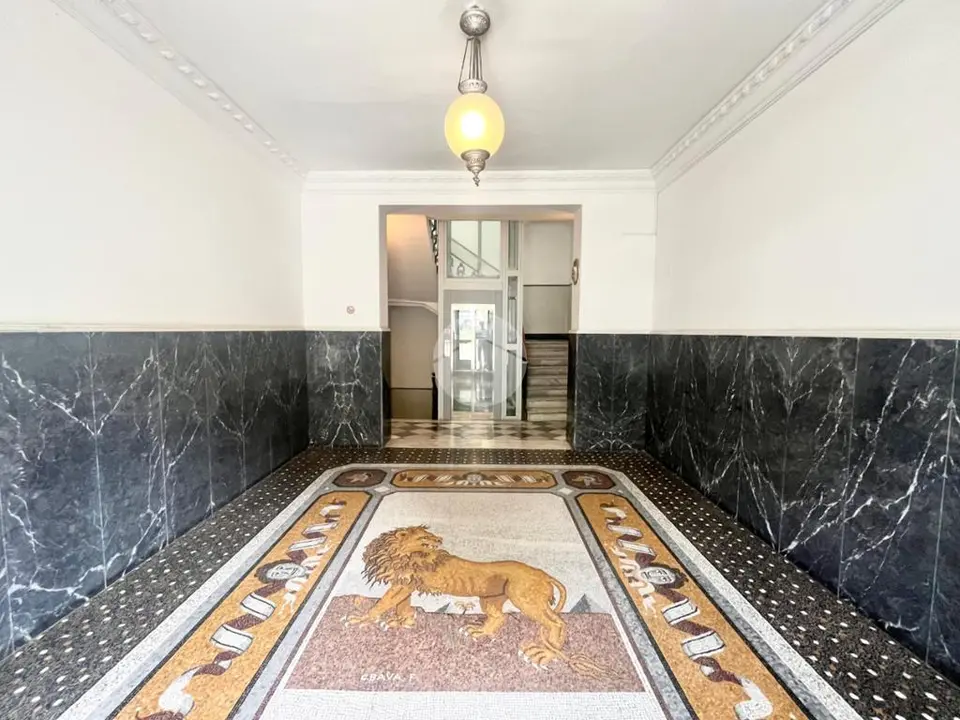 6 locali in vendita a Genova