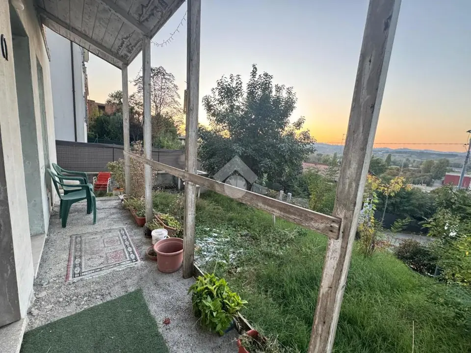 Casa indipendente in vendita a Sassuolo