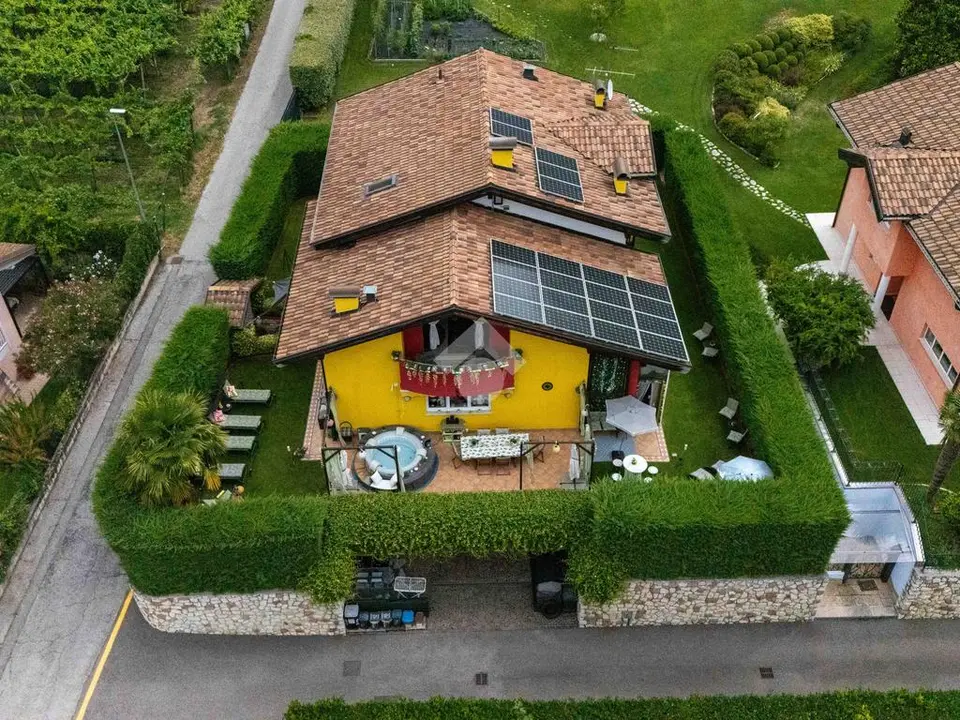 Villa singola in vendita a Besenello