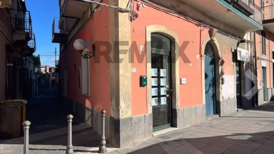 Ufficio in Affitto a Gravina di Catania