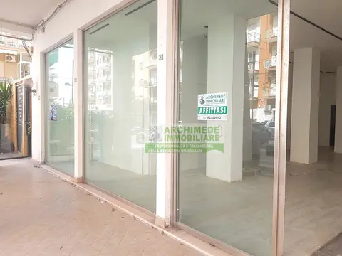 Negozio in Via Tisia  39, Siracusa (SR)