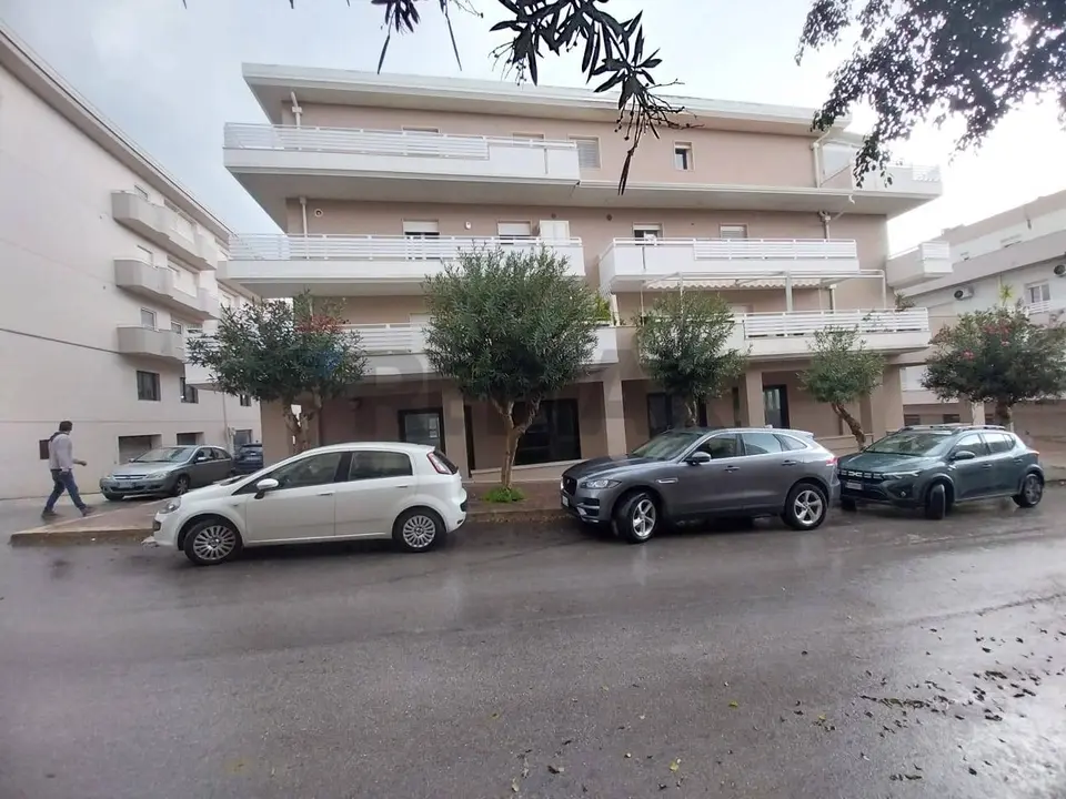 Locale Commerciale in Affitto a Pozzallo
