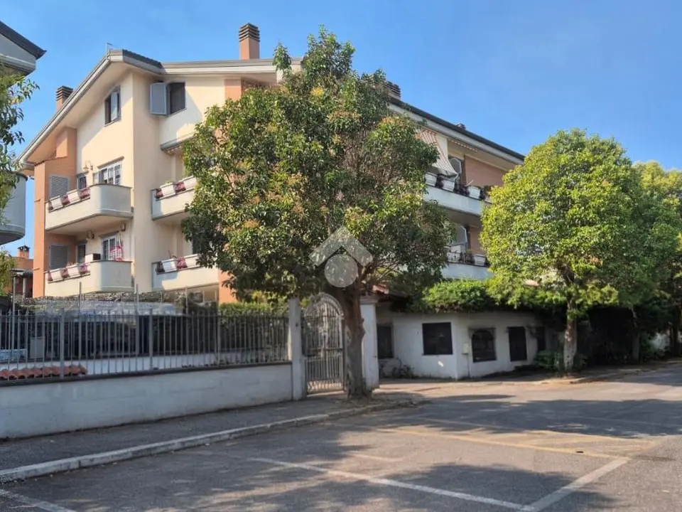 Trilocale in vendita a Roma
