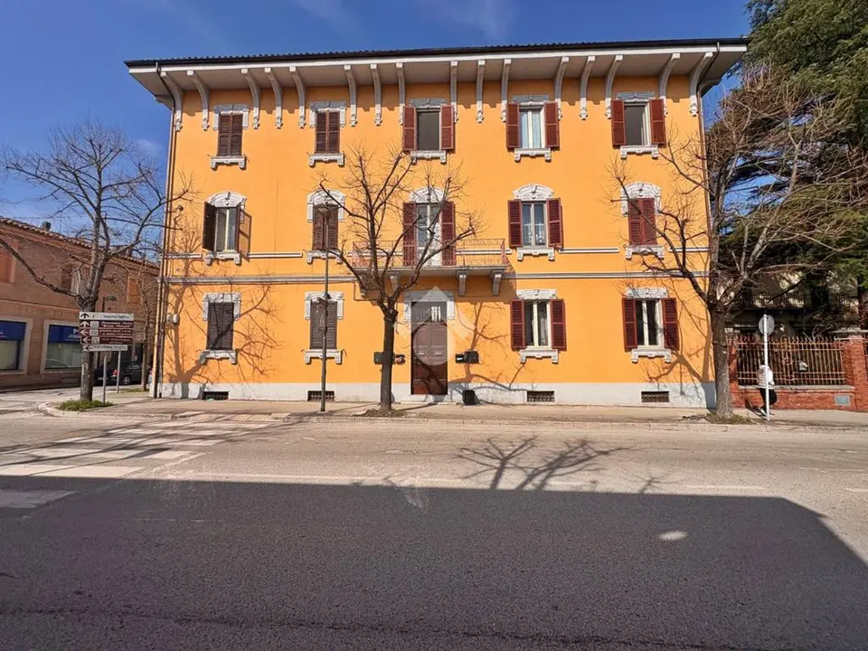 Quadrilocale in vendita a Fabriano