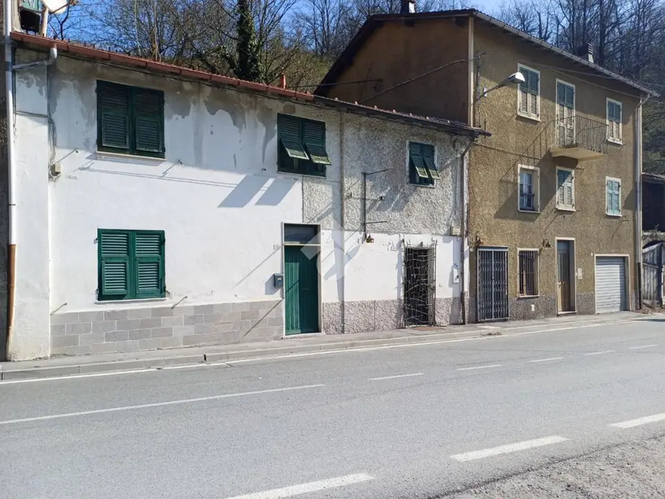 5 locali in vendita a Ronco Scrivia