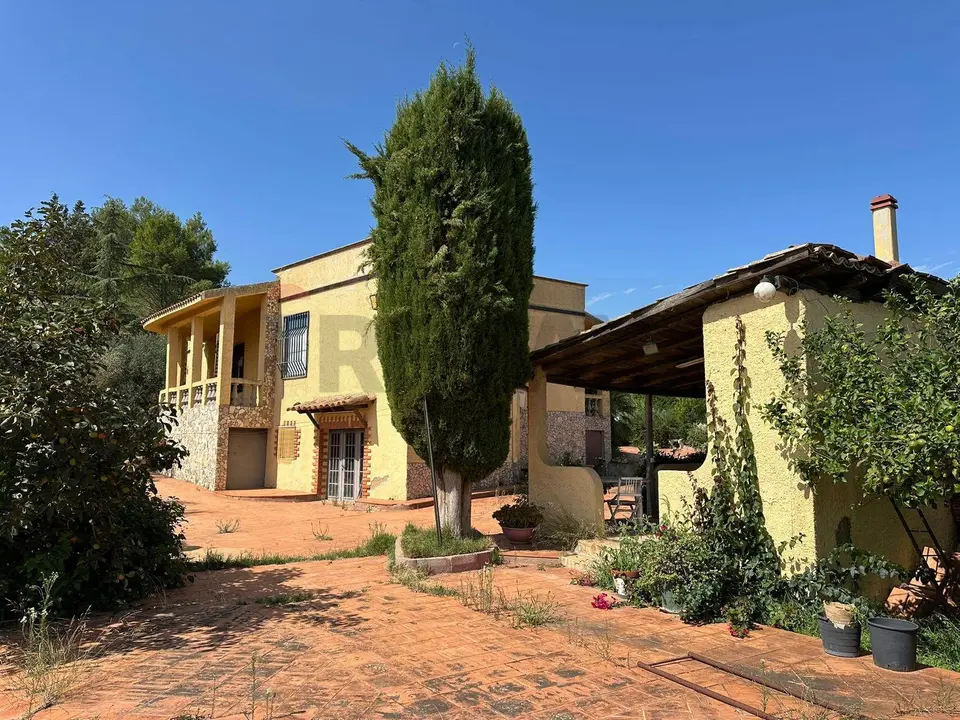 Villa singola in Vendita a Caltagirone