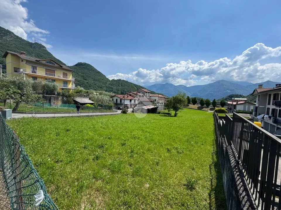 Ter. residenziale in vendita a Pianico
