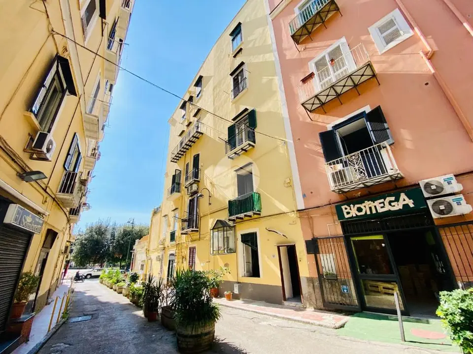 Trilocale in affitto a Napoli