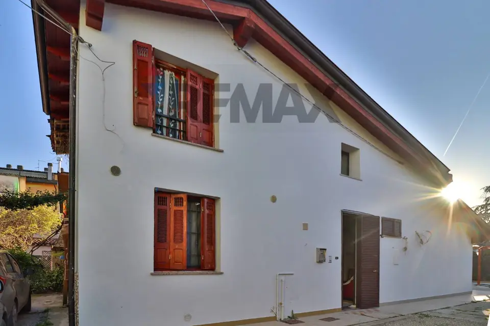 Casa Indipendente in Vendita a Sant'Ilario d'Enza