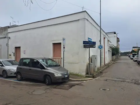 Casa Indipendente in Via Strascinata 1, Maruggio (TA)