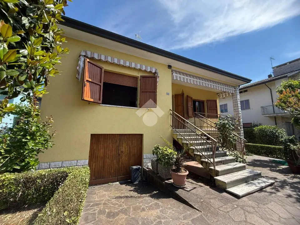 Villa singola in vendita a Riccione