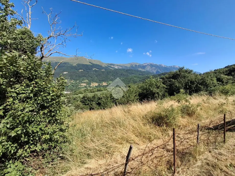 Ter. agricolo in vendita a Caprino Veronese