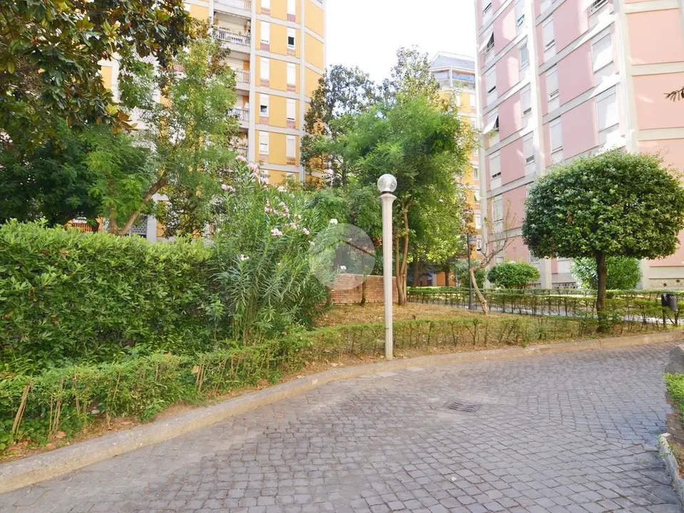 Quadrilocale in vendita a Roma