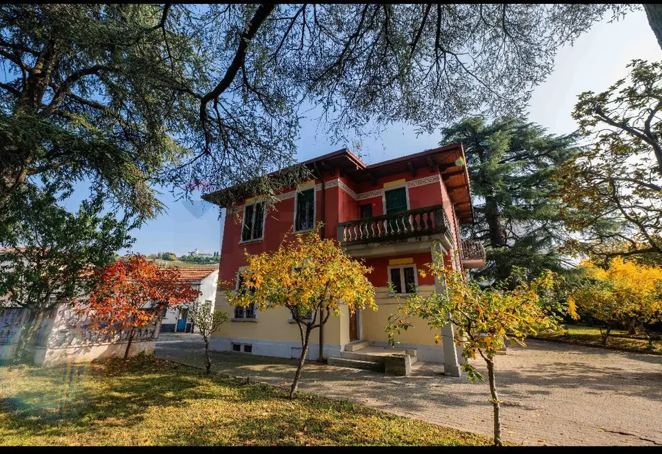 Villa singola in Vendita a Carobbio degli Angeli