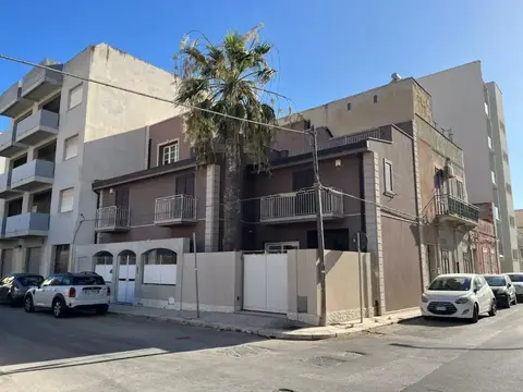 Casa Indipendente in Via Tripoli  39, Trapani (TP)