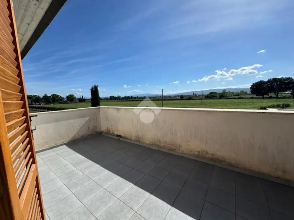 Porzione di bifamiliare in vendita a Spello