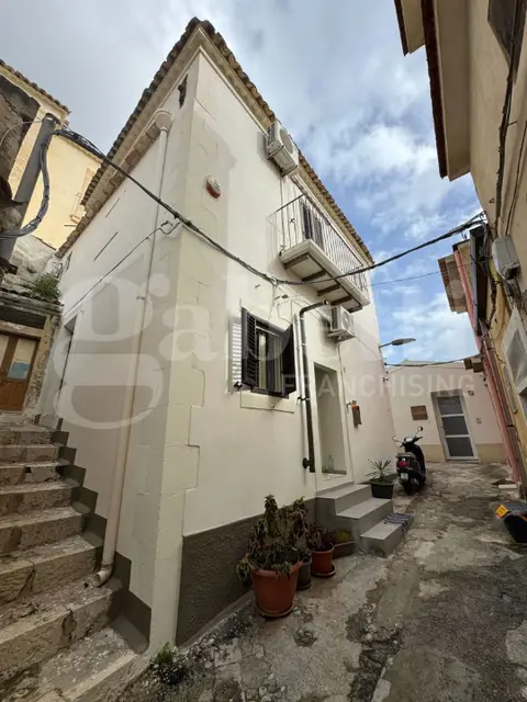 Casa Indipendente in Via Ronco Cassarino 5, Noto (SR)
