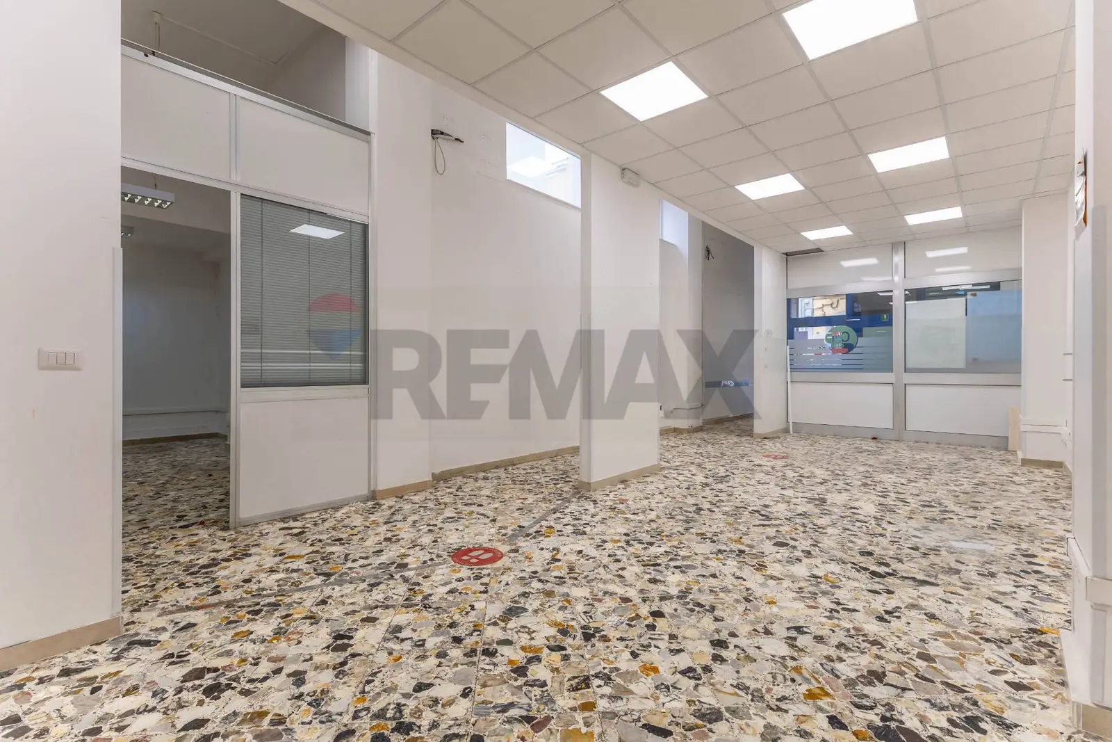 Locale Commerciale in Vendita a Bari