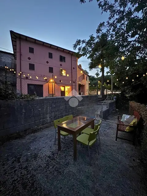 Casa semindipendente in vendita a Sassoferrato