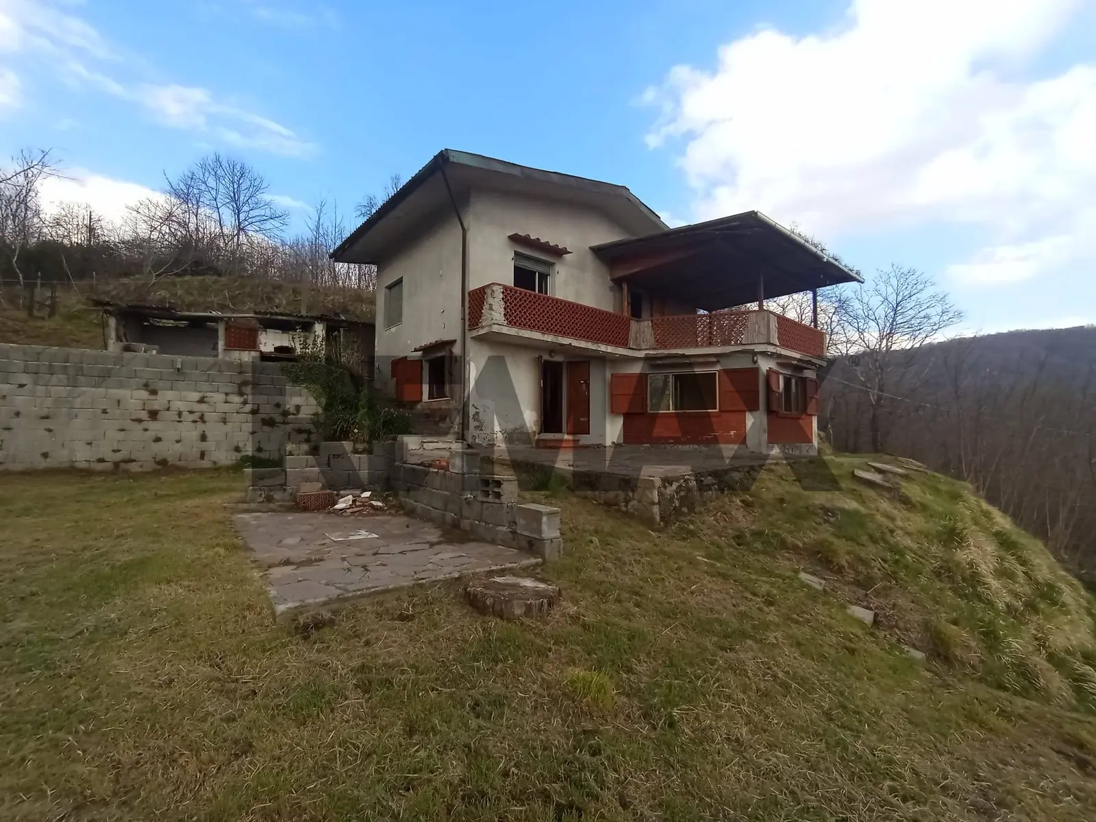 Casa Indipendente in Vendita a Villa Basilica