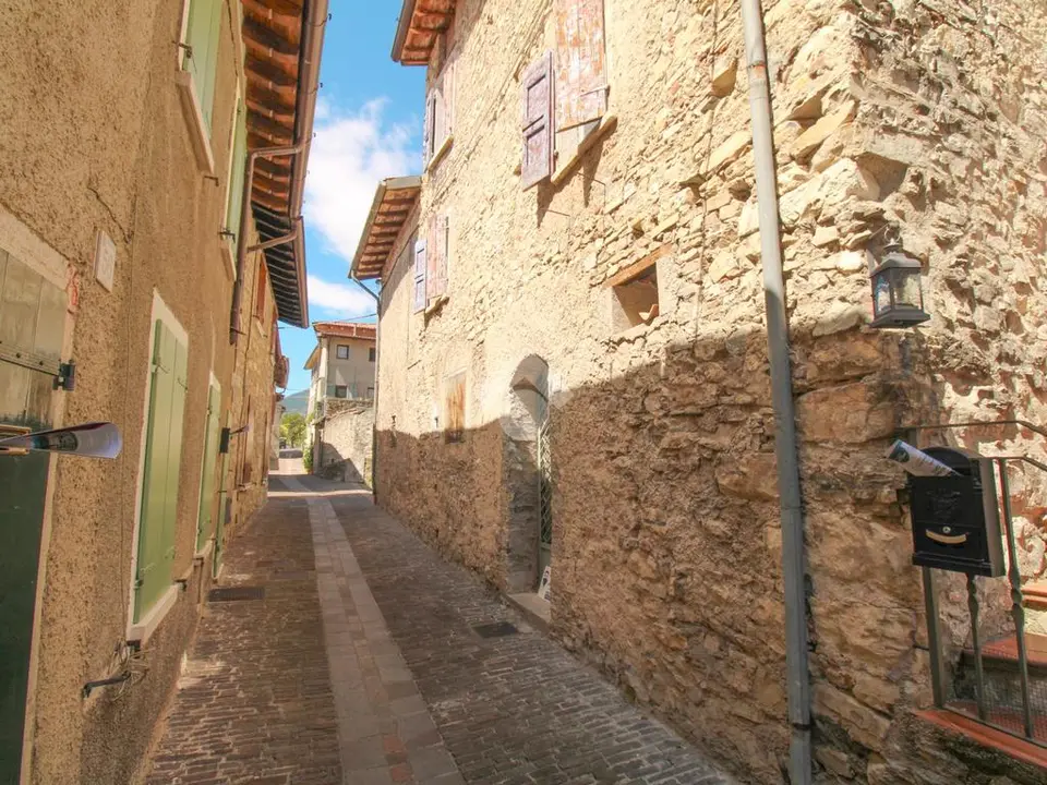 Rustico in vendita a Gargnano