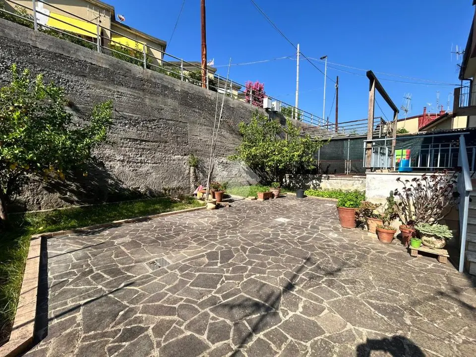 5 locali in vendita a Salerno