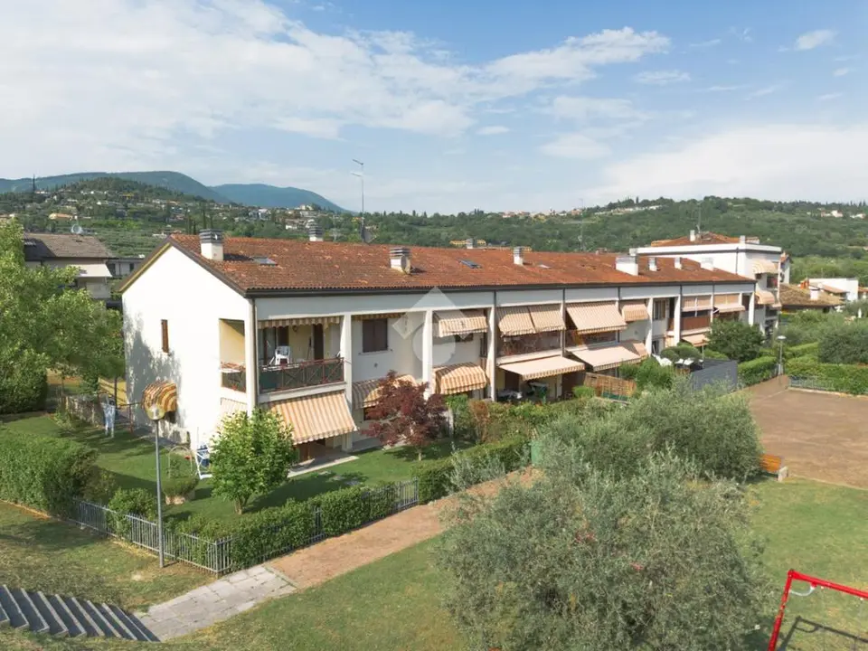 5 locali in vendita a Garda