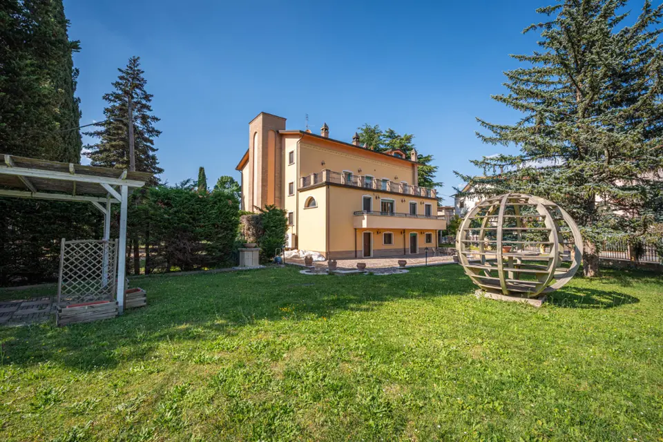 Appartamento in Via Volturno  25, Perugia (PG)