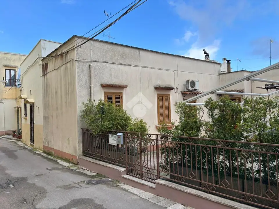 Casa semindipendente in vendita a Alezio